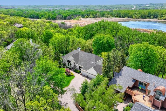 7170 Kenmare Drive, Bloomington, MN 55438