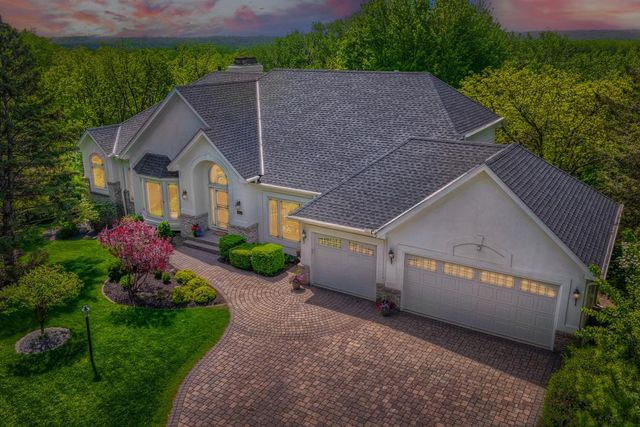 7170 Kenmare Drive, Bloomington, MN 55438