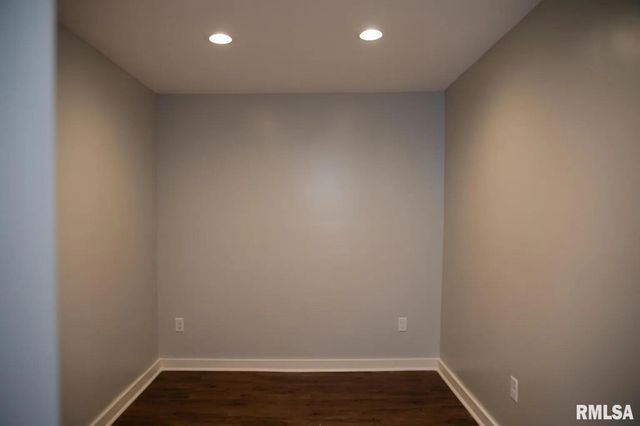 1605 N HARRISON Street, Davenport, IA 52803