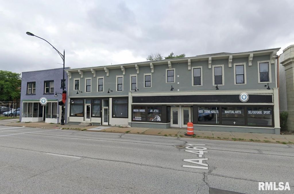 1605 N HARRISON Street, Davenport, IA 52803