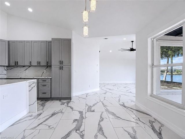 2503 Aviation PKWY, Cape Coral, FL 33904