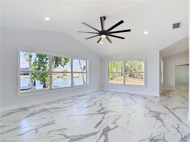 2503 Aviation PKWY, Cape Coral, FL 33904