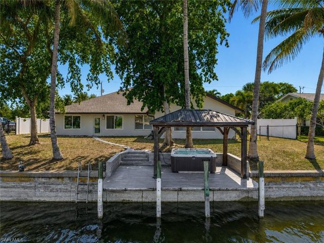 2503 Aviation PKWY, Cape Coral, FL 33904