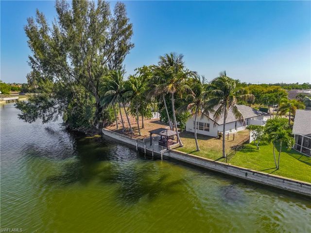 2503 Aviation PKWY, Cape Coral, FL 33904