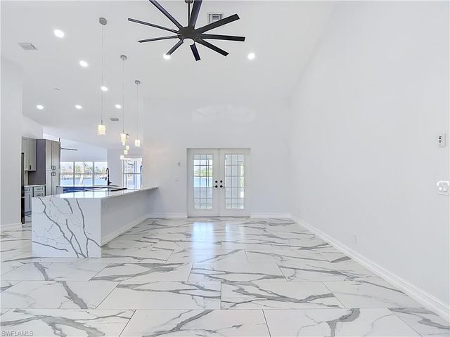 2503 Aviation PKWY, Cape Coral, FL 33904