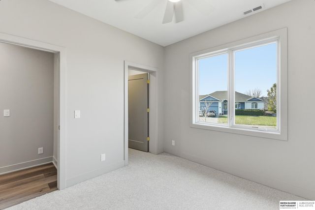 2302 S 176th Court, Omaha, NE 68130