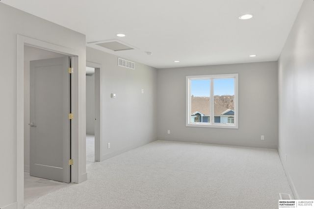 2302 S 176th Court, Omaha, NE 68130