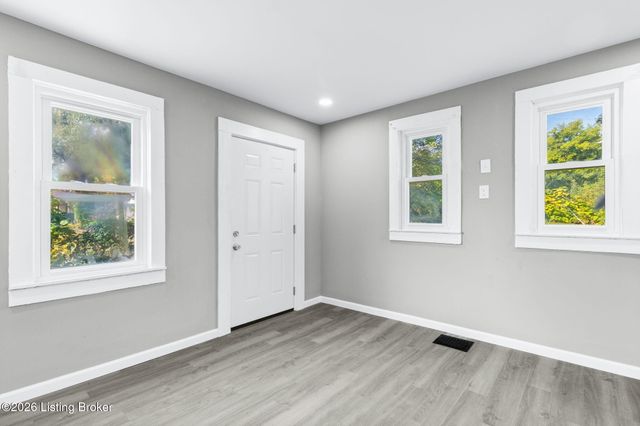 1346 S 32nd St, Louisville, KY 40211