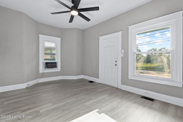 1346 S 32nd St, Louisville, KY 40211