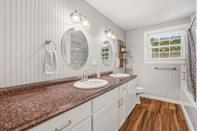 733 S Austin Street, De Leon, TX 76444