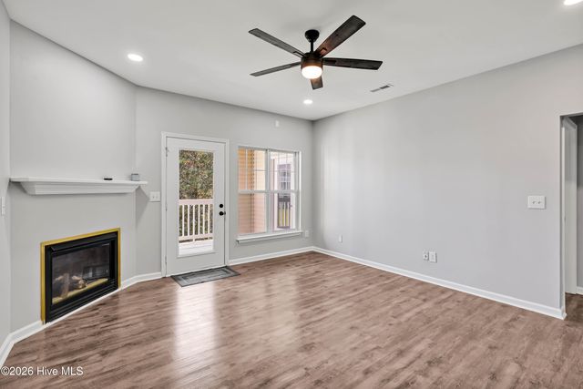 4519 Sagedale Drive Unit 203, Wilmington, NC 28405