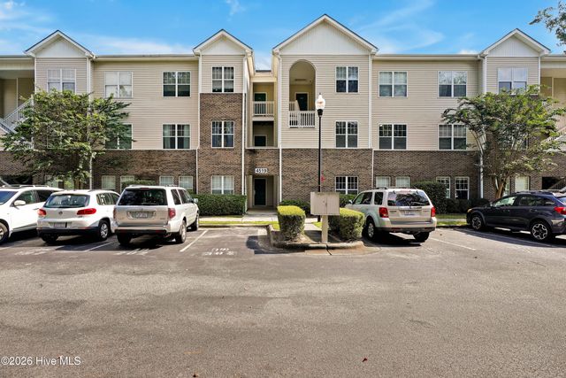 4519 Sagedale Drive Unit 203, Wilmington, NC 28405