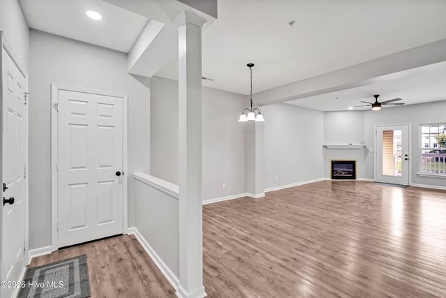 4519 Sagedale Drive Unit 203, Wilmington, NC 28405