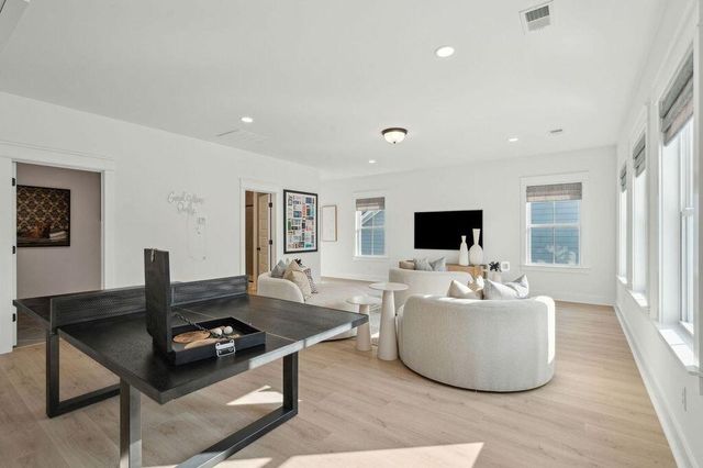 1009 Tributary Boulevard, Hollywood, SC 29449