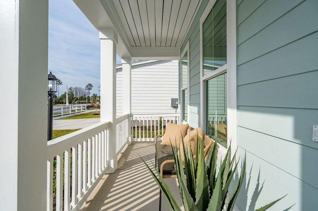 1009 Tributary Boulevard, Hollywood, SC 29449