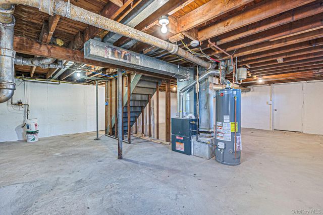 23 Cullen Drive, East Northport, NY 11731