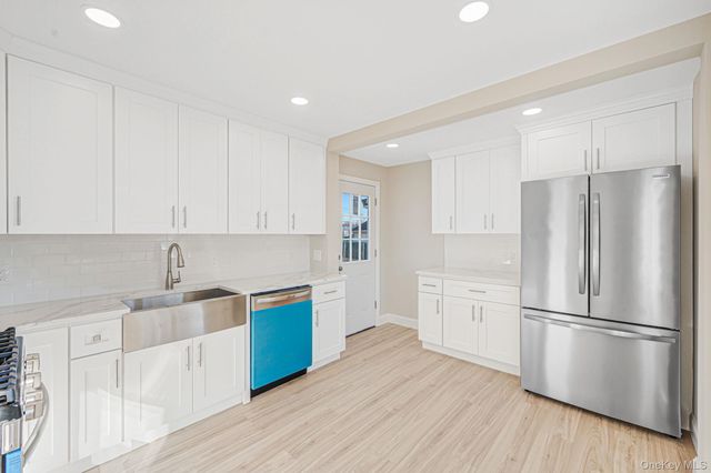 23 Cullen Drive, East Northport, NY 11731