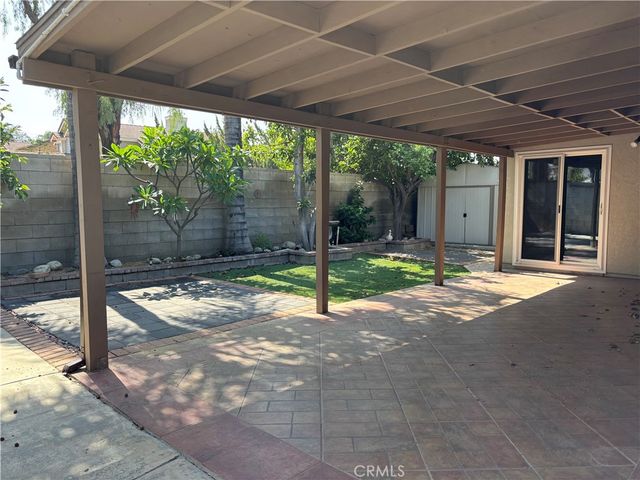 11651 Old Field Avenue, Fontana, CA 92337