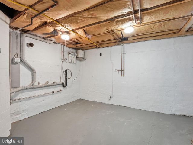 10 SPRUCE ST, Sewell, NJ 08080