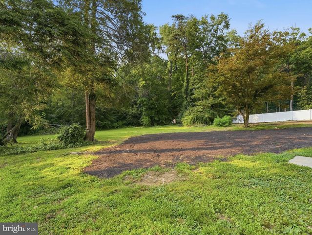 10 SPRUCE ST, Sewell, NJ 08080