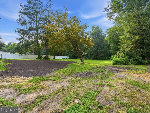 10 SPRUCE ST, Sewell, NJ 08080