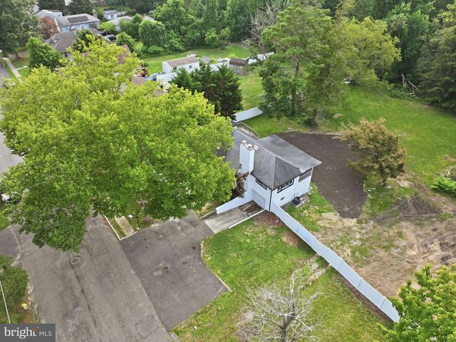 10 SPRUCE ST, Sewell, NJ 08080