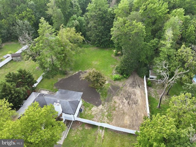 10 SPRUCE ST, Sewell, NJ 08080