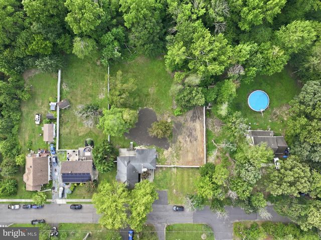 10 SPRUCE ST, Sewell, NJ 08080