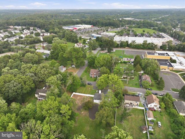10 SPRUCE ST, Sewell, NJ 08080