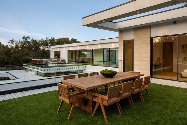 349 Walsh Road, Atherton, CA 94027