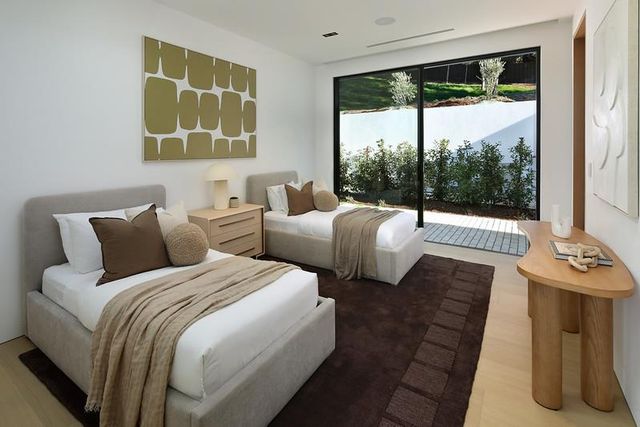 349 Walsh Road, Atherton, CA 94027