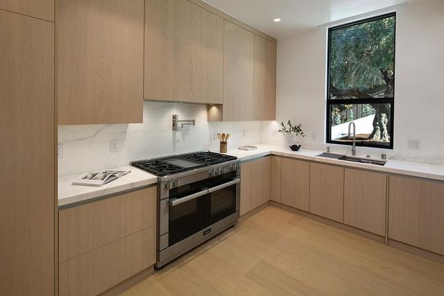 349 Walsh Road, Atherton, CA 94027