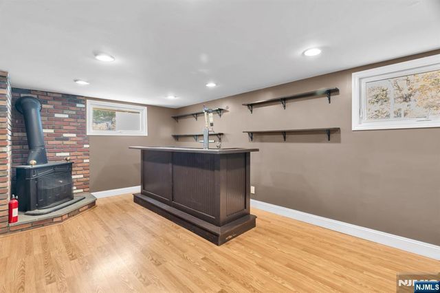 53 Smithfield Road, Waldwick, NJ 07463