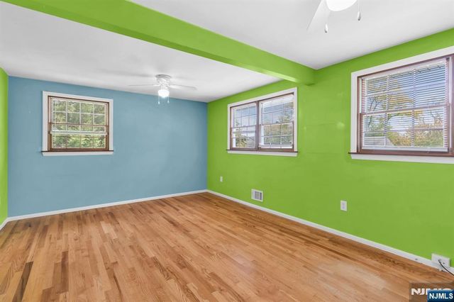 53 Smithfield Road, Waldwick, NJ 07463