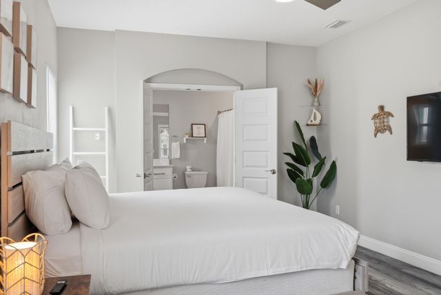 5701 Hilltop Avenue, Panama City Beach, FL 32408