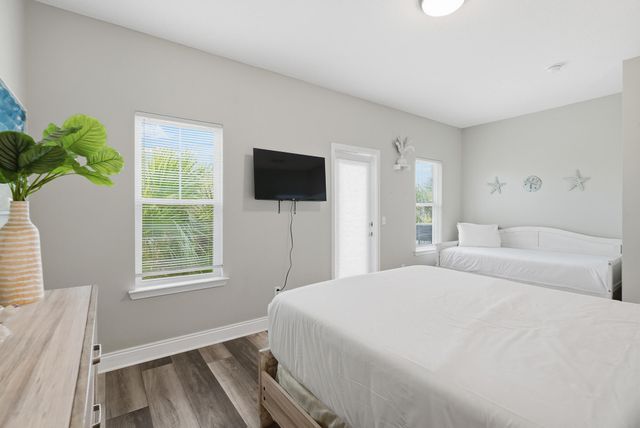 5701 Hilltop Avenue, Panama City Beach, FL 32408