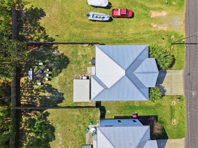 5701 Hilltop Avenue, Panama City Beach, FL 32408