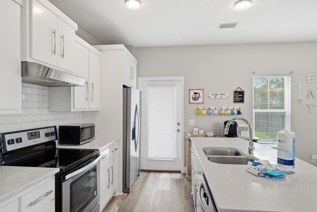 5701 Hilltop Avenue, Panama City Beach, FL 32408