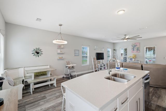 5701 Hilltop Avenue, Panama City Beach, FL 32408