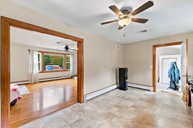 6 Oakhurst Street, Ayer, MA 01432