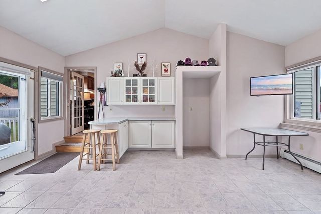 6 Oakhurst Street, Ayer, MA 01432