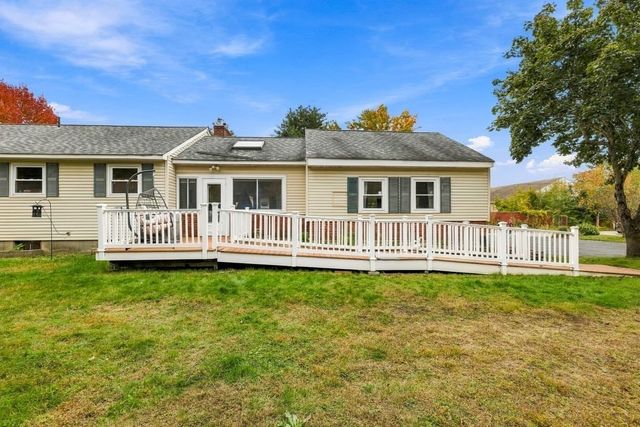 6 Oakhurst Street, Ayer, MA 01432