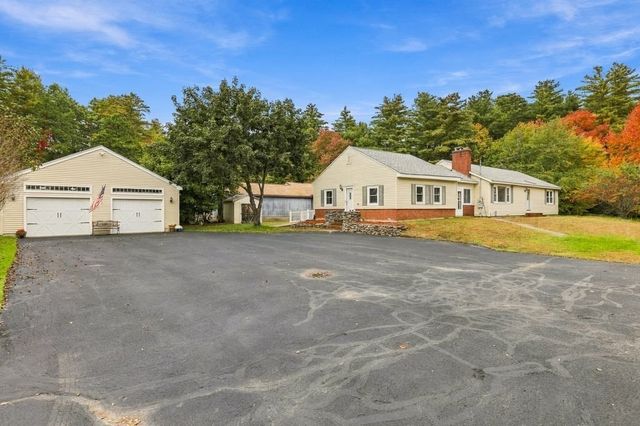 6 Oakhurst Street, Ayer, MA 01432
