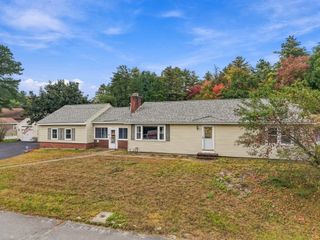 6 Oakhurst Street, Ayer, MA 01432