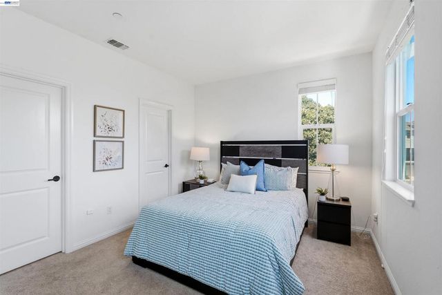 24107 Amaranth Loop, Hayward, CA 94541
