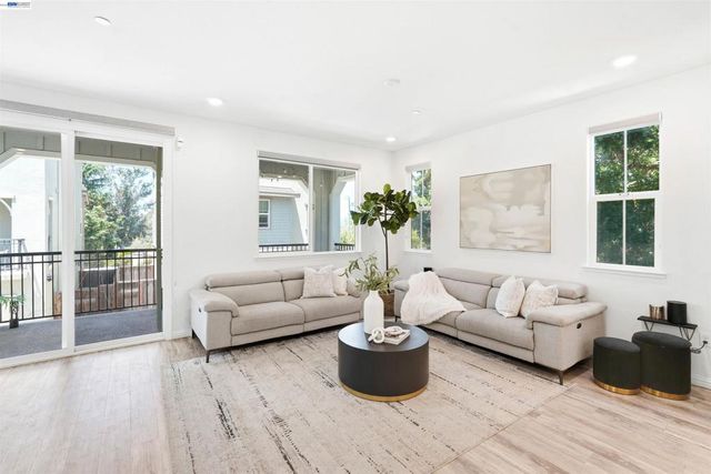 24107 Amaranth Loop, Hayward, CA 94541