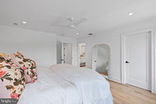 145 SYCAMORE RD, Havertown, PA 19083