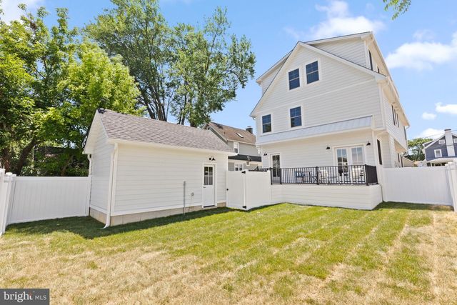 145 SYCAMORE RD, Havertown, PA 19083