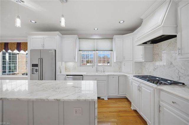 5 Beaver Castle CT, Hampton, VA 23666