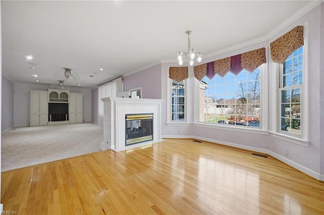 5 Beaver Castle CT, Hampton, VA 23666